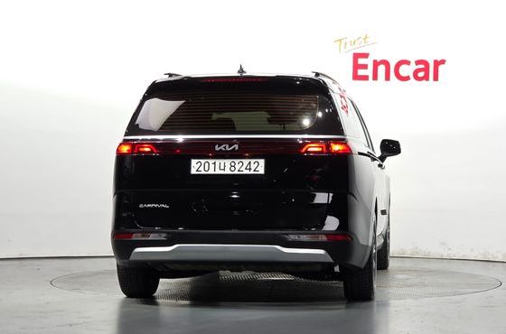 Kia Carnival Diesel 9-Seater Prestige — пробег 91 124 км — фото 4 из 5