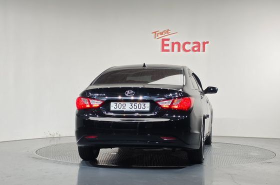 Hyundai Sonata Premier — пробег 10 025 км — фото 4 из 5