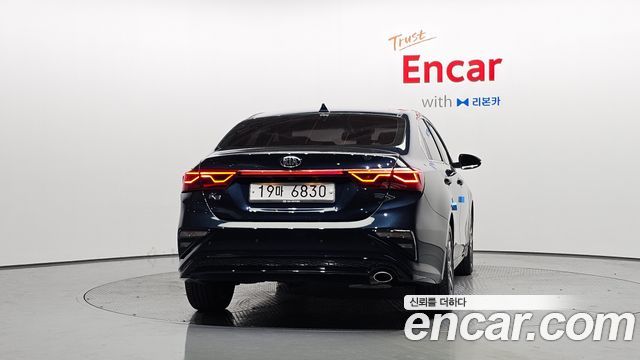 Kia K3 из Кореи Encar