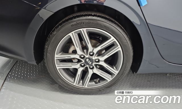 Kia K3 из Кореи Encar