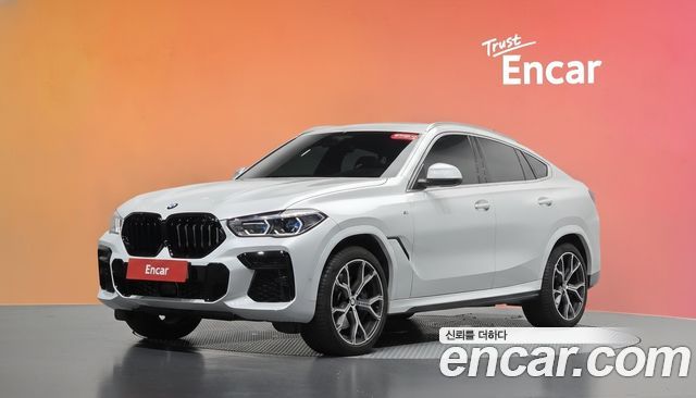 BMW X6 xDrive40i M Sport — пробег 52 633 км — фото 1 из 5