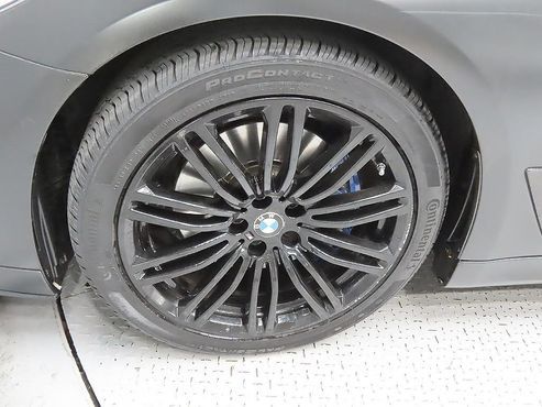 BMW 5-Series 530i M Sport Package Plus — пробег 80 000 км — фото 5 из 5