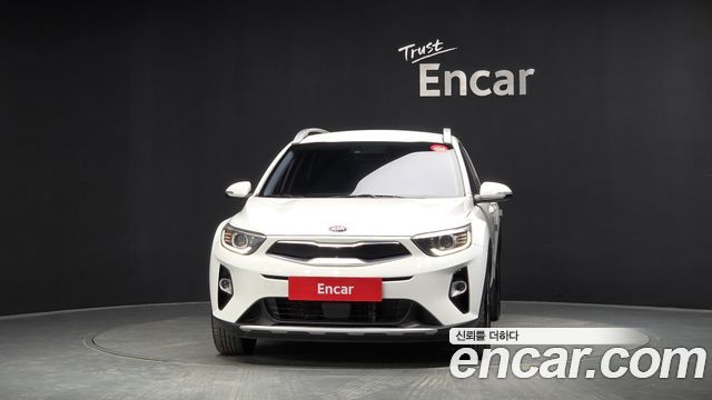 Kia Stonic из Кореи Encar