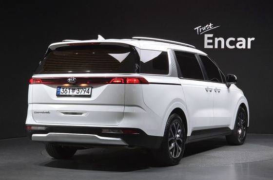 Kia Carnival Diesel 9-Seater Prestige — пробег 130 092 км — фото 2 из 5