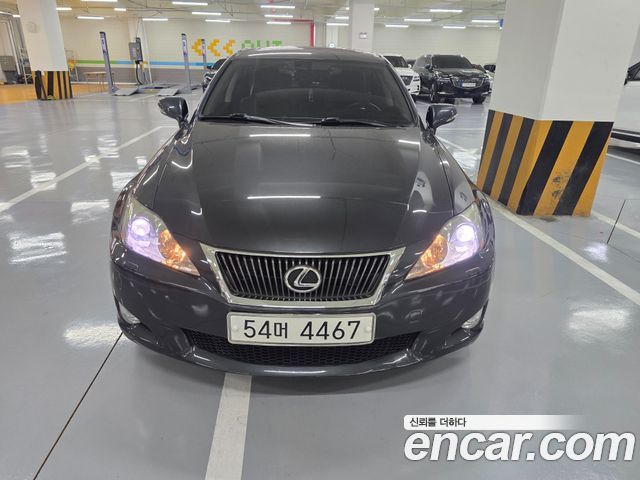 Lexus IS Premium XE20 — пробег 137 483 км — фото 1 из 5