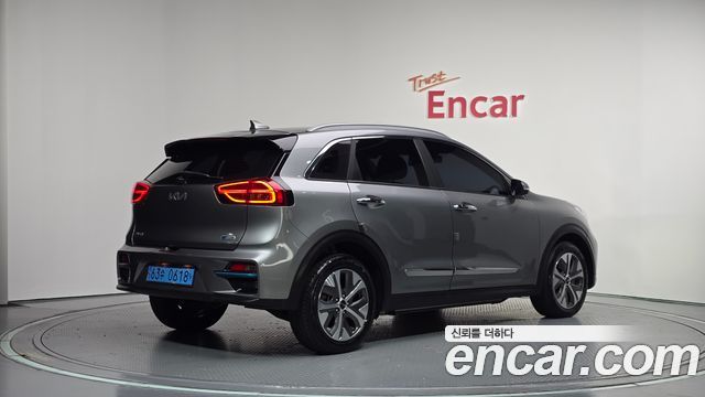 Kia Niro Noblesse — пробег 45 950 км — фото 2 из 5