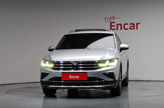 Volkswagen Tiguan 2.0 TDI Prestige — пробег 122 422 км — фото 3 из 5