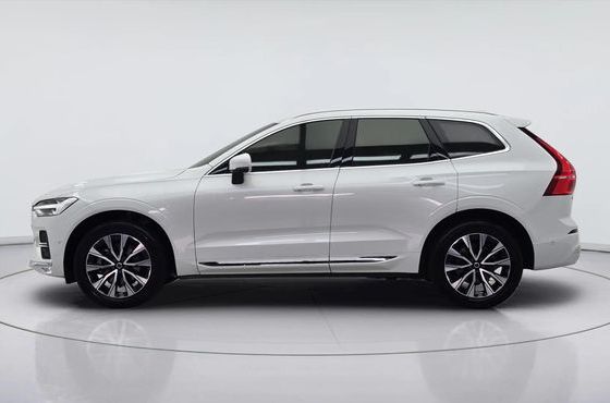 Volvo XC60 B5 Ultra Bright — пробег 33 221 км — фото 3 из 5