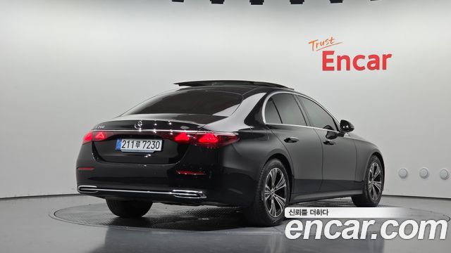 Mercedes-Benz E-Class из Кореи Encar