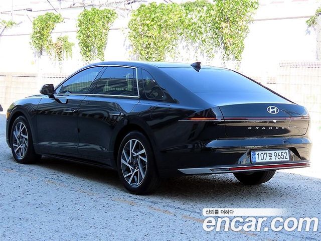 Hyundai Grandeur 2,5 Gasoline 2WD Premium — пробег 12 126 км — фото 2 из 5
