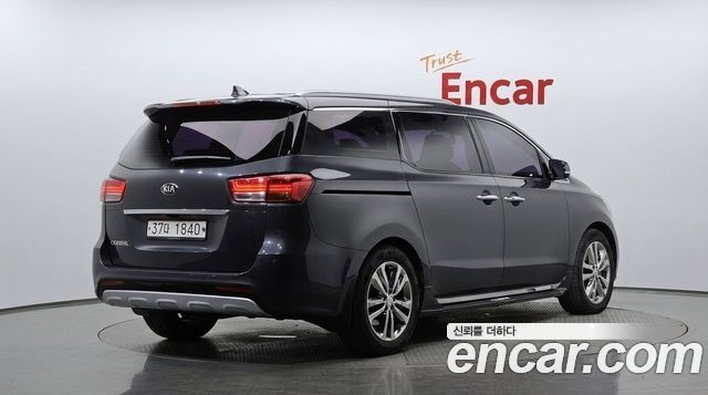Kia Carnival из Кореи Encar