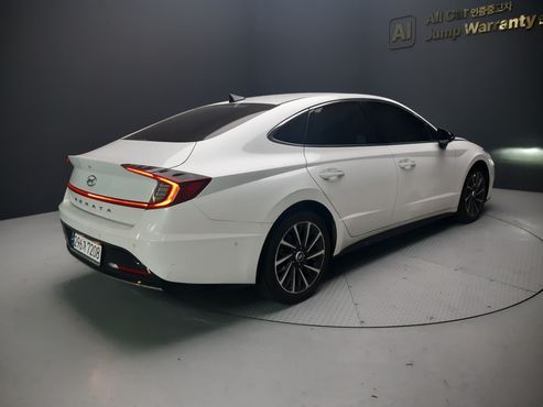 Hyundai Sonata 2.0 Premium Plus — пробег 135 000 км — фото 2 из 5