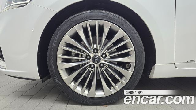 Kia K7 из Кореи Encar