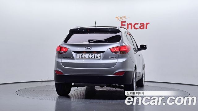 Hyundai Tucson Diesel 2WD LX20 Premier — пробег 123 636 км — фото 4 из 5