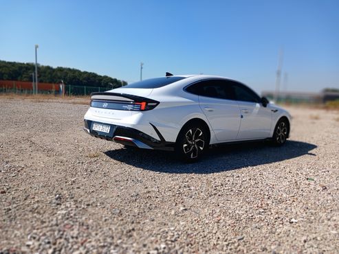 Hyundai Sonata 2.0 Exclusive — пробег 30 200 км — фото 4 из 5