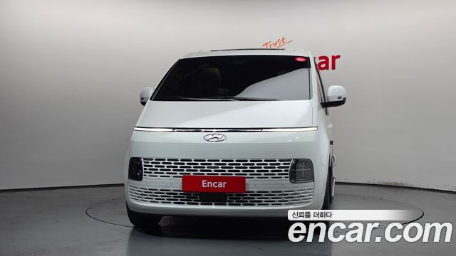 Hyundai Staria L3.5 Tourer 11-Seater Modern — пробег 96 765 км — фото 3 из 5