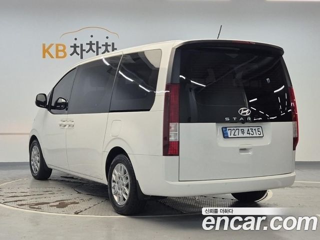 Hyundai Staria Tourer 11-Seater Modern — пробег 73 320 км — фото 2 из 5