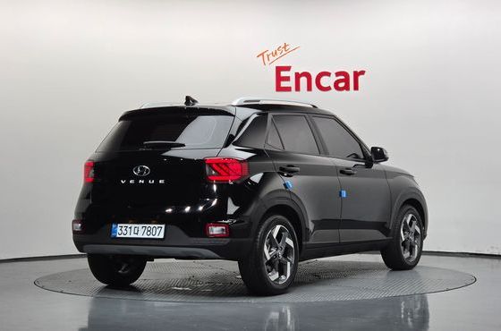 Hyundai Venue 1,6 Premium — пробег 2 342 км — фото 2 из 5