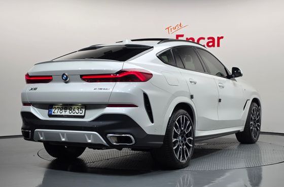 BMW X6 xDrive40i M Sport — пробег 90 937 км — фото 2 из 5