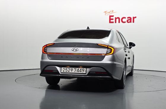 Hyundai Sonata 2.0 Premium Family — пробег 112 943 км — фото 4 из 5