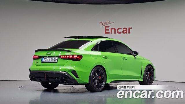 Audi RS3 2.5 TFSI Quattro Carbon Edition — пробег 1 013 км — фото 2 из 5