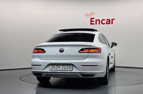 Volkswagen Arteon 2.0 TDI Prestige — пробег 82 925 км — фото 4 из 5