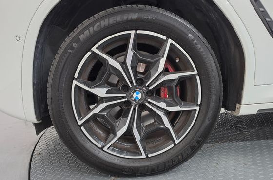 BMW X3 xDrive 20i M Sports Pro — пробег 23 627 км — фото 5 из 5