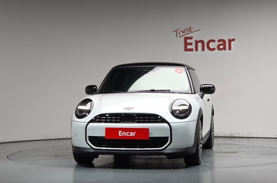 Mini Cooper Classic — пробег 7 680 км — фото 3 из 5