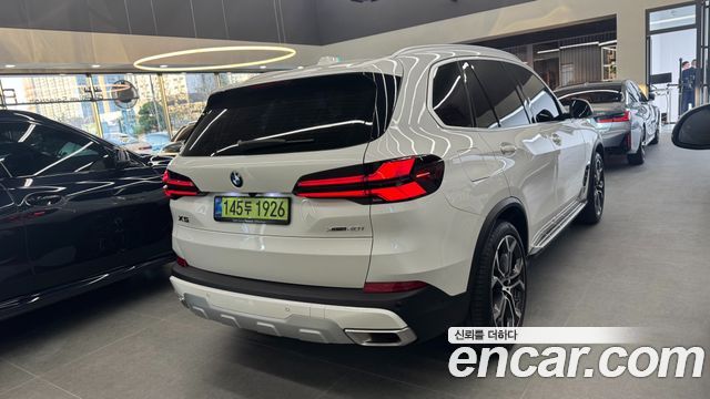 BMW X5 xDrive 40i xLine — пробег 9 011 км — фото 2 из 5