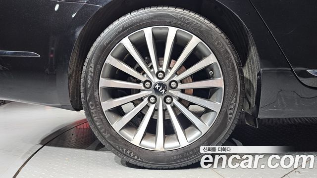 Kia K7 из Кореи Encar