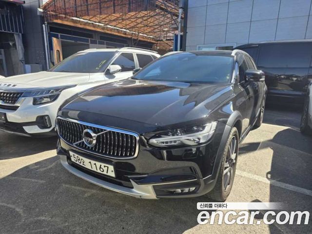 Volvo V90 D5 PRO AWD — пробег 84 527 км — фото 1 из 5