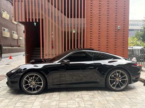 Porsche 911 Carrera — пробег 16 850 км — фото 4 из 5