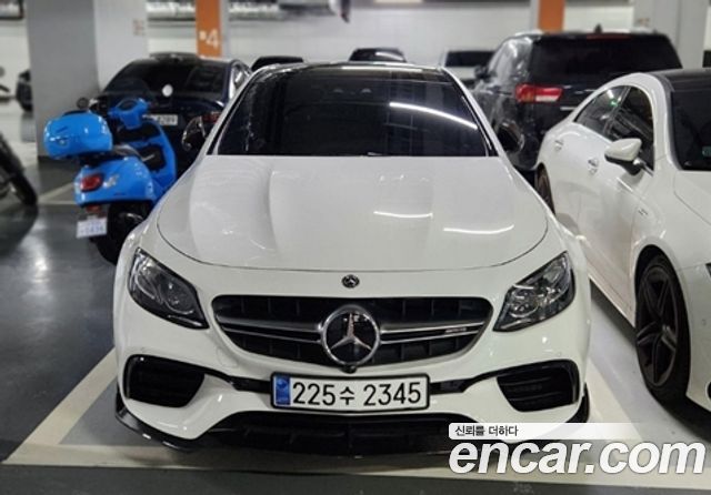 Mercedes-Benz E-Class E63 AMG 4MATIC+ — пробег 90 224 км — фото 1 из 5