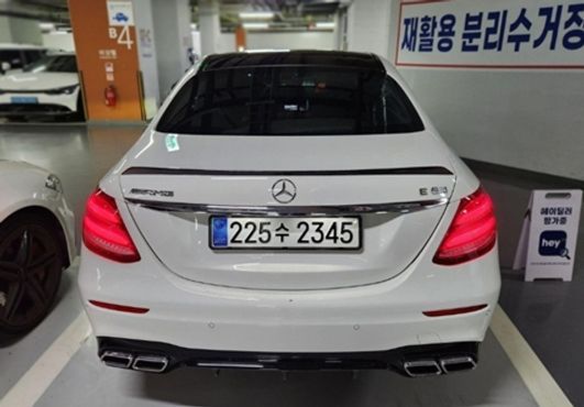 Mercedes-Benz E-Class E63 AMG 4MATIC+ — пробег 90 224 км — фото 2 из 5
