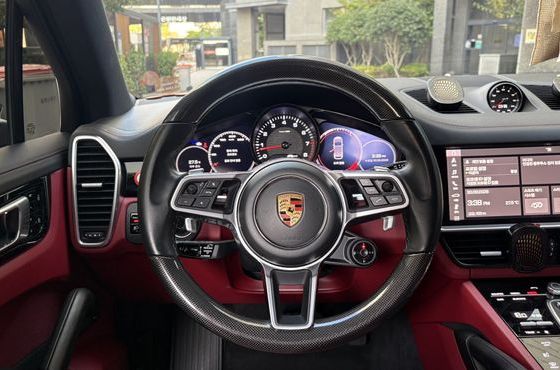 Porsche Cayenne 3.0 — пробег 34 350 км — фото 3 из 5