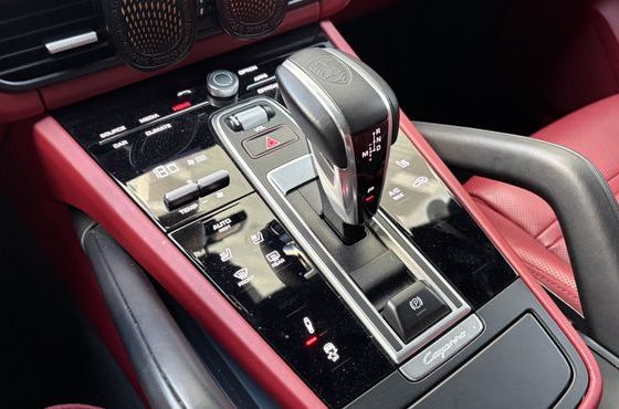 Porsche Cayenne 3.0 — пробег 34 350 км — фото 5 из 5