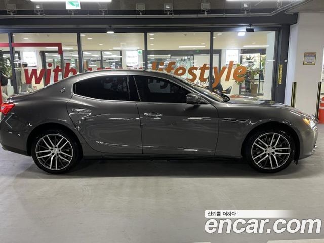 Maserati Ghibli из Кореи Encar