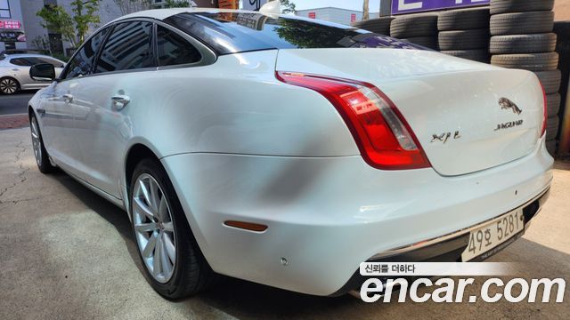 Jaguar XJ 3.0D Premium Luxury LWB X351 — пробег 131 000 км — фото 4 из 5