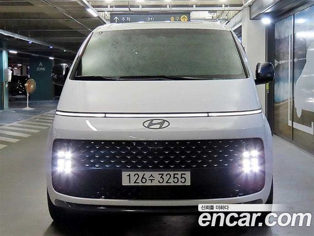 Hyundai Staria HEV 1.6 Lounge 9-Seater Mobility — пробег 241 426 км — фото 3 из 5