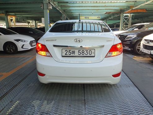 Hyundai Accent Diesel 1.6 VGT Modern — пробег 173 000 км — фото 5 из 5