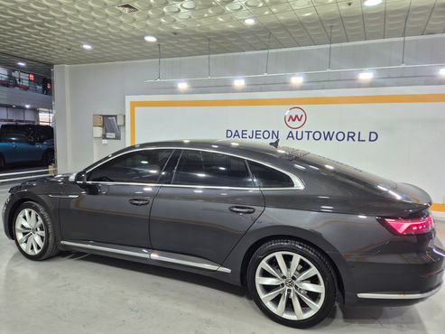 Volkswagen Arteon 2.0 TDI Prestige — пробег 28 010 км — фото 3 из 5