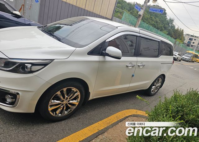 Kia Carnival из Кореи Encar