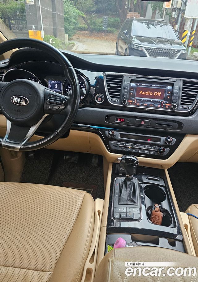 Kia Carnival из Кореи Encar