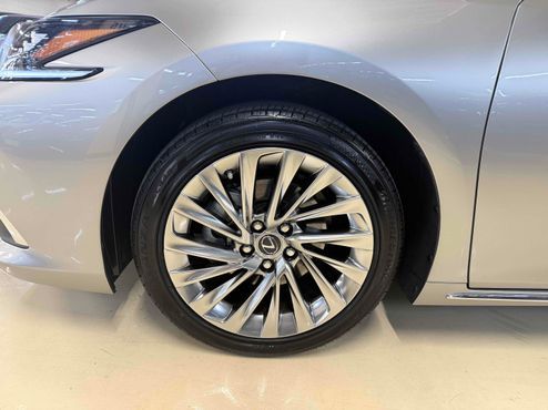 Lexus ES Executive — пробег 11 100 км — фото 5 из 5