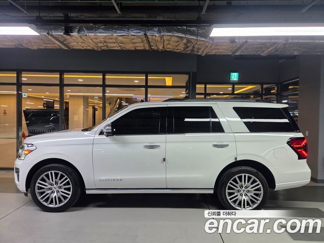 Ford Expedition Platinum 4WD 7Seater — пробег 39 000 км — фото 5 из 5