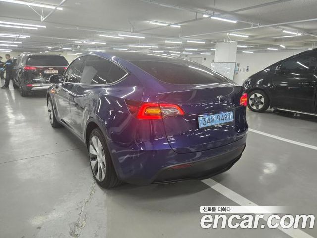 Tesla Model Y RWD — пробег 42 783 км — фото 2 из 5