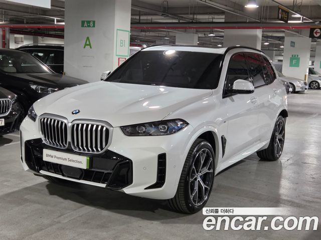 BMW X5 xDrive 40i M Sport — пробег 4 011 км — фото 1 из 5