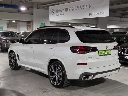 BMW X5 xDrive 40i M Sport — пробег 4 011 км — фото 2 из 5