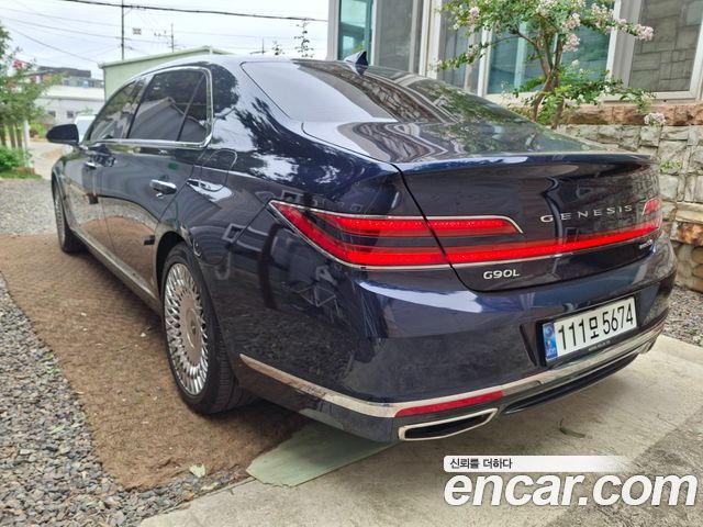Genesis G90 5.0 AWD Limousine Prestige — пробег 82 300 км — фото 4 из 5