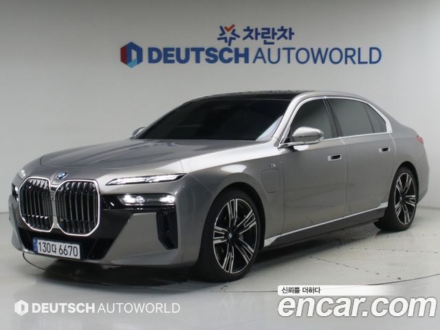 BMW 7-Series 750e xDrive M Sport — пробег 22 400 км — фото 1 из 5